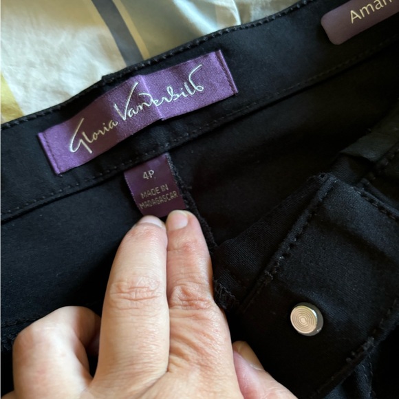 Gloria Vanderbilt Black Pants - Picture 2 of 4